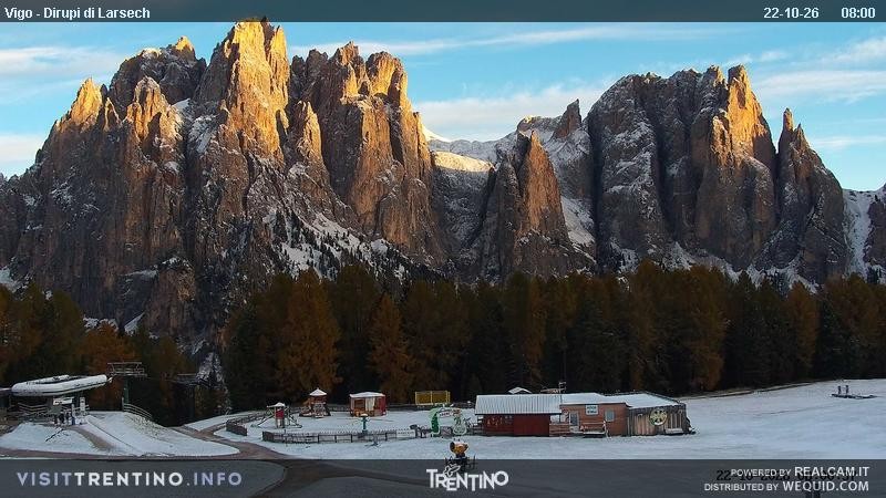 Archiv Foto Webcam Val di Fassa - Dirupi di Larséc