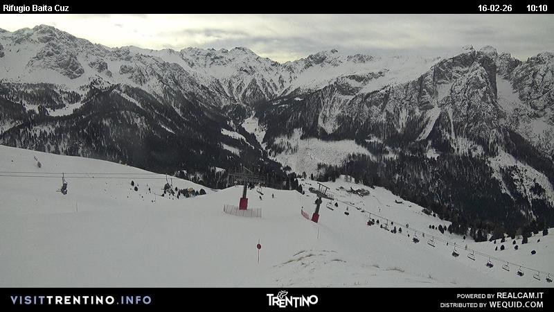 Archived image Webcam Fassatal - mountain hut Baita de Cruz