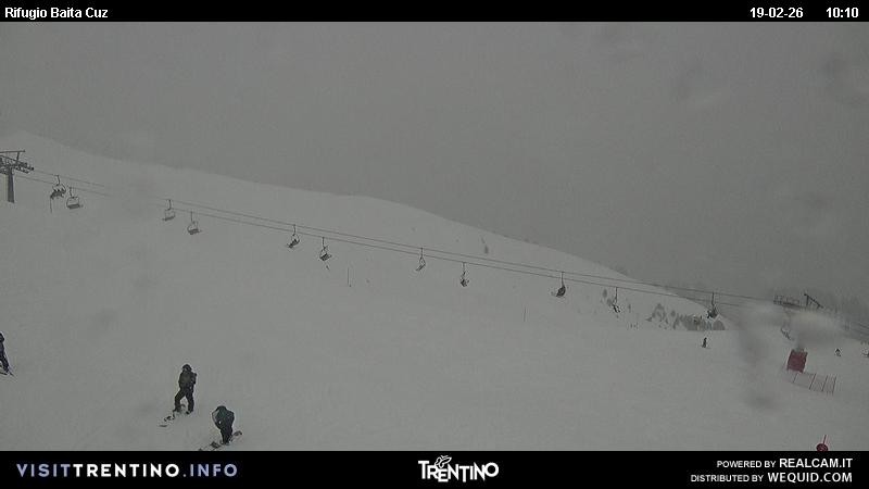 Archived image Webcam Fassatal - mountain hut Baita de Cruz