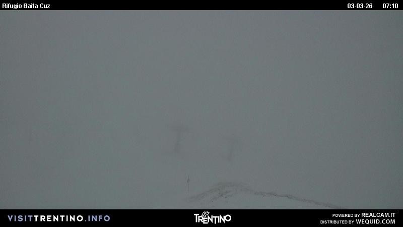 Archived image Webcam Fassatal - mountain hut Baita de Cruz