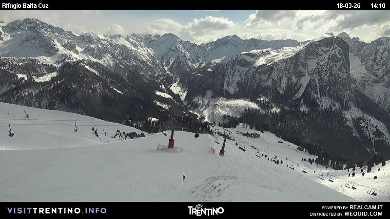 Archived image Webcam Fassatal - mountain hut Baita de Cruz