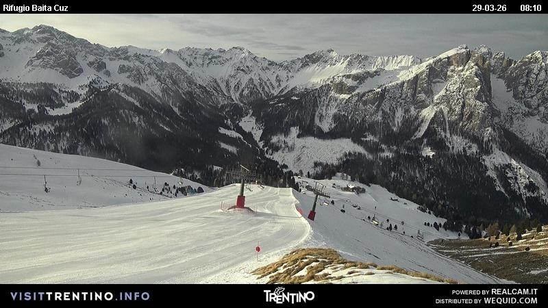 Archived image Webcam Fassatal - mountain hut Baita de Cruz