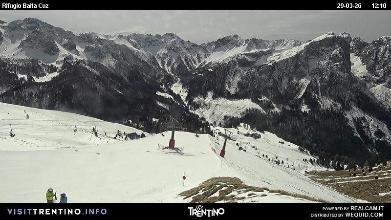 Archived image Webcam Fassatal - mountain hut Baita de Cruz