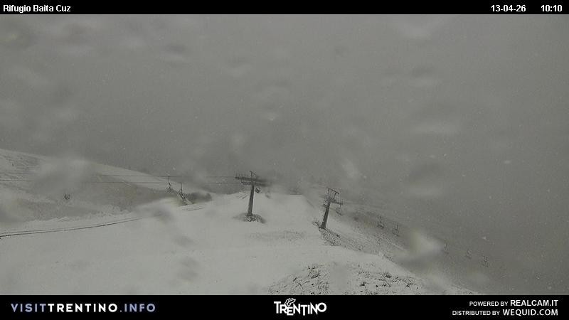 Archived image Webcam Fassatal - mountain hut Baita de Cruz