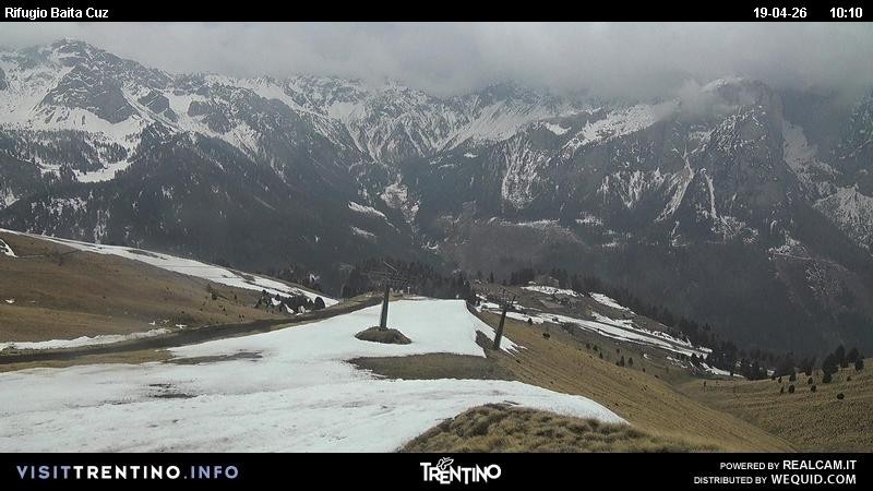 Archived image Webcam Fassatal - mountain hut Baita de Cruz