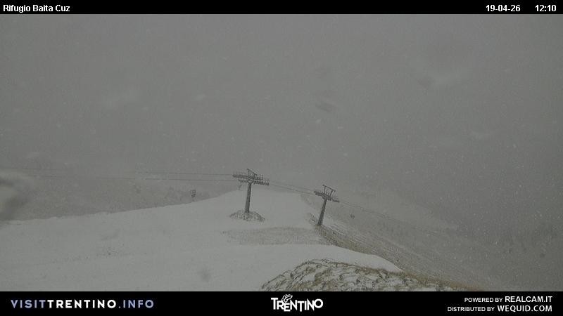 Archived image Webcam Fassatal - mountain hut Baita de Cruz