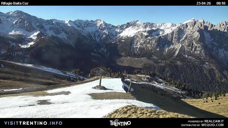 Archived image Webcam Fassatal - mountain hut Baita de Cruz