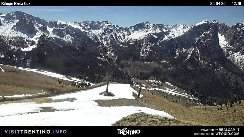 Archived image Webcam Fassatal - mountain hut Baita de Cruz