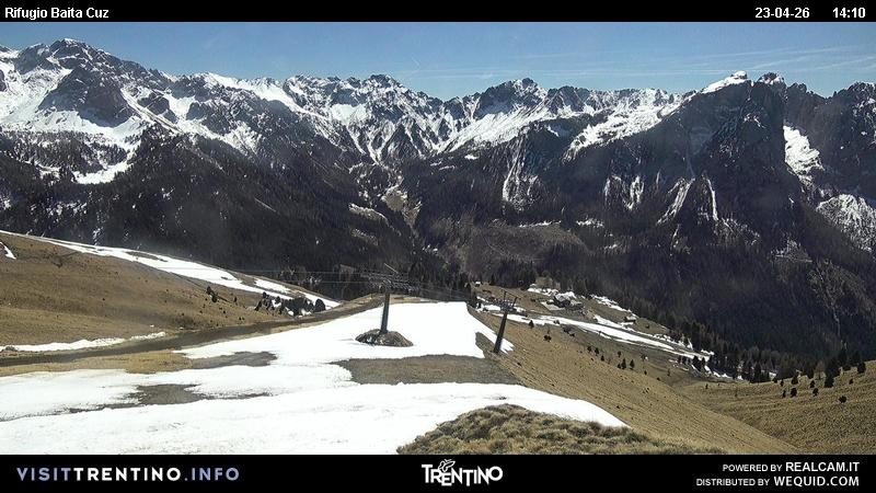 Archived image Webcam Fassatal - mountain hut Baita de Cruz