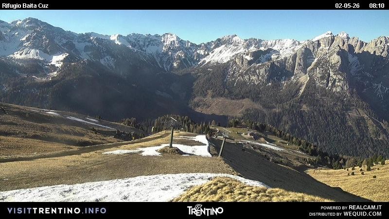 Archived image Webcam Fassatal - mountain hut Baita de Cruz