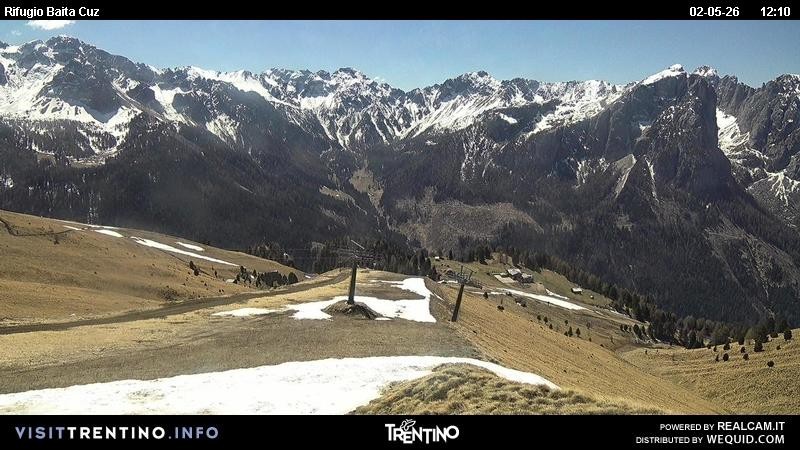 Archived image Webcam Fassatal - mountain hut Baita de Cruz