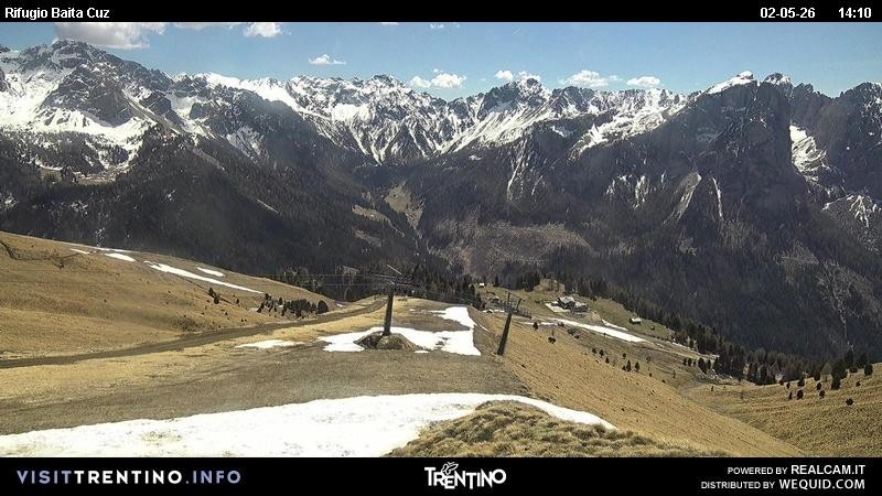 Archived image Webcam Fassatal - mountain hut Baita de Cruz