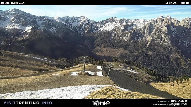 Archived image Webcam Fassatal - mountain hut Baita de Cruz