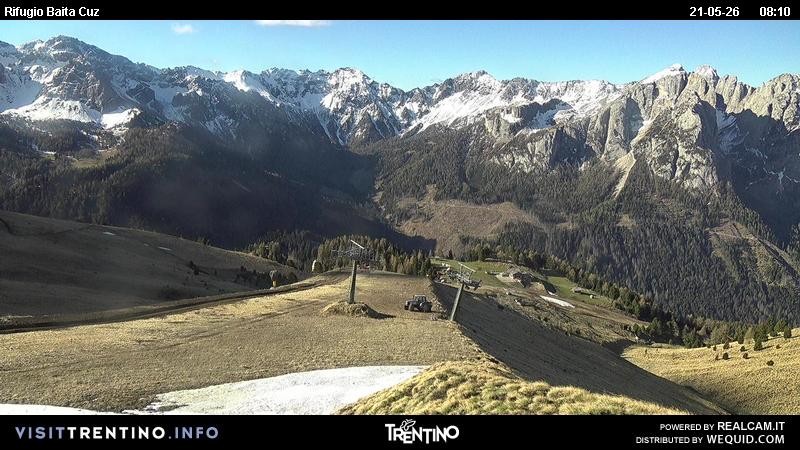 Archived image Webcam Fassatal - mountain hut Baita de Cruz