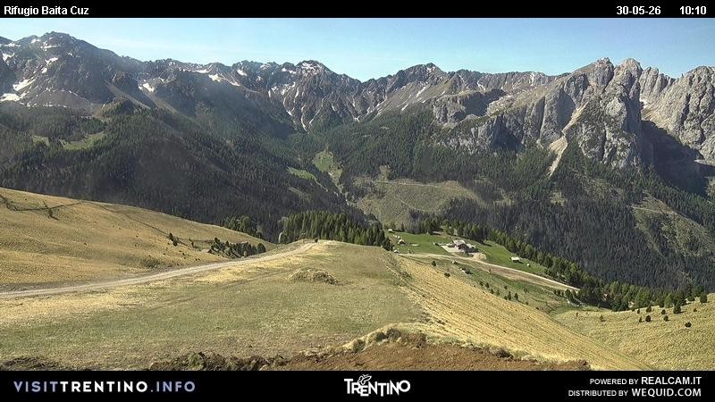 Archived image Webcam Fassatal - mountain hut Baita de Cruz