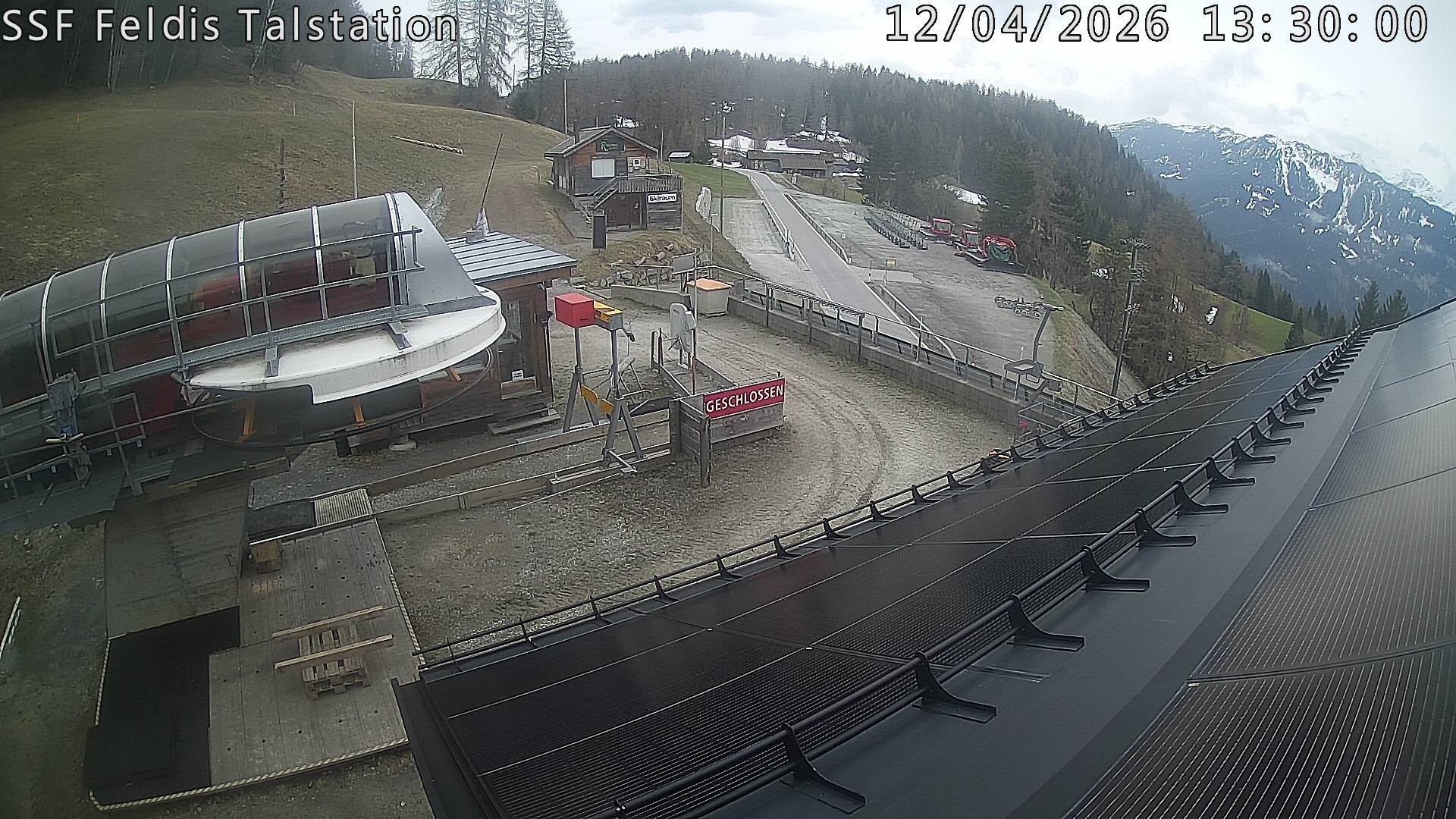 Archived image Webcam Valley station Feldis