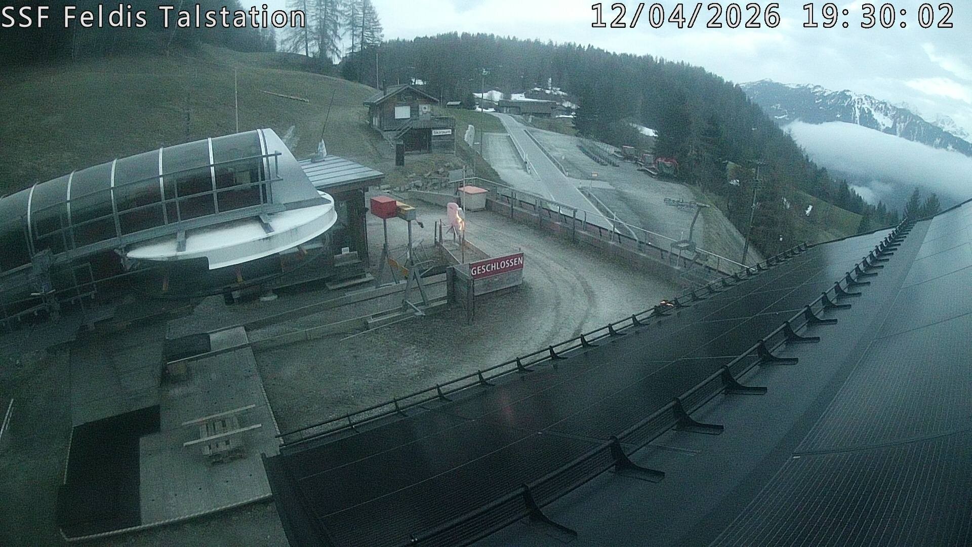 Archived image Webcam Valley station Feldis