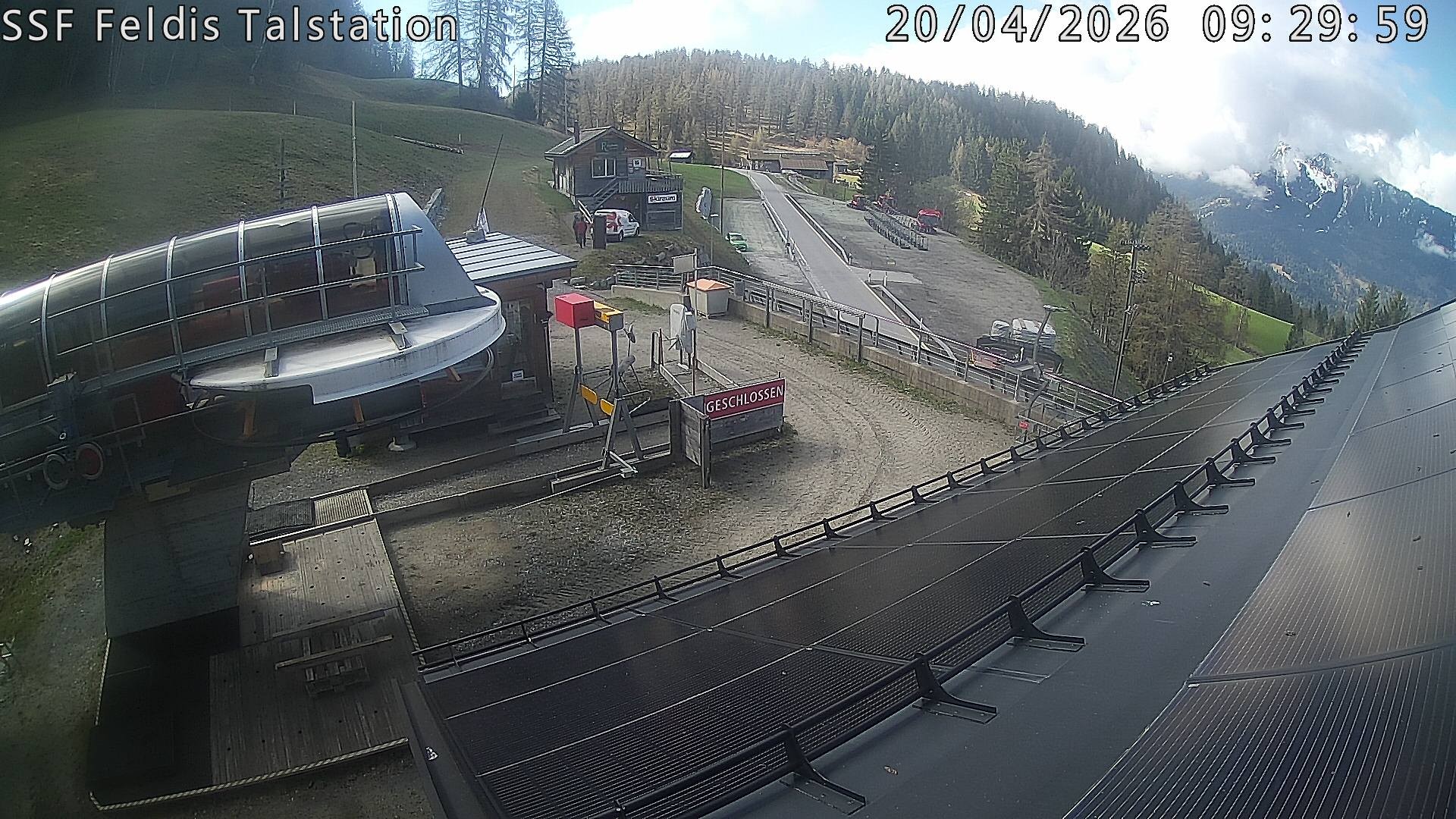 Archived image Webcam Valley station Feldis