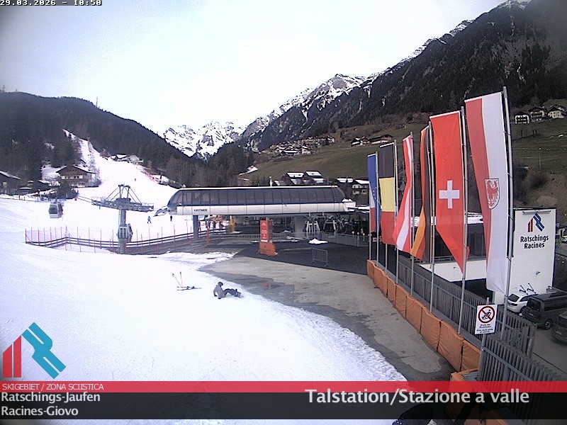 Archived image Webcam Ski resort Ratschings Jaufen: Base station