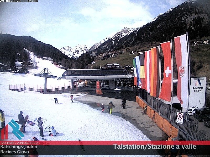 Archived image Webcam Ski resort Ratschings Jaufen: Base station
