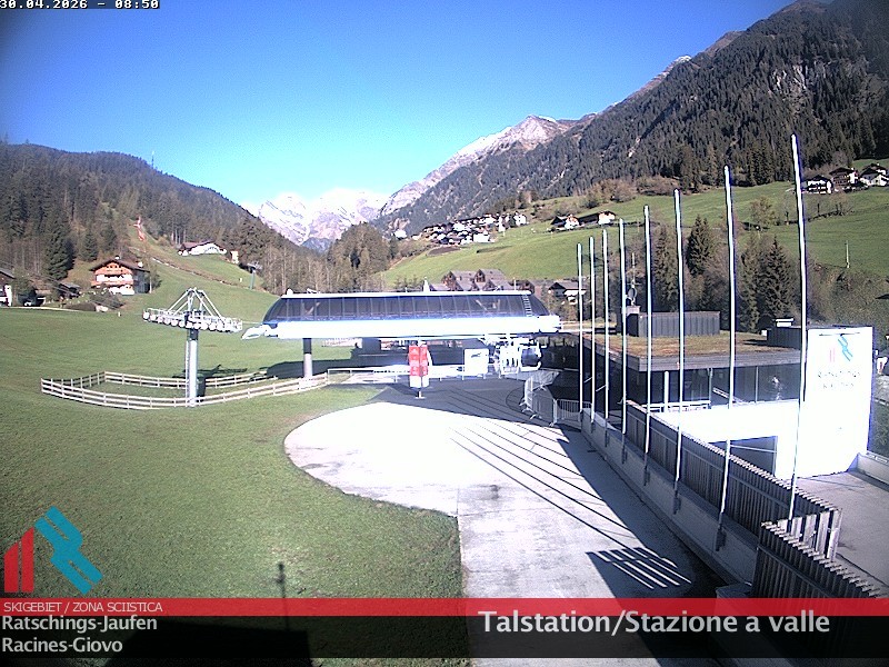 Archived image Webcam Ski resort Ratschings Jaufen: Base station