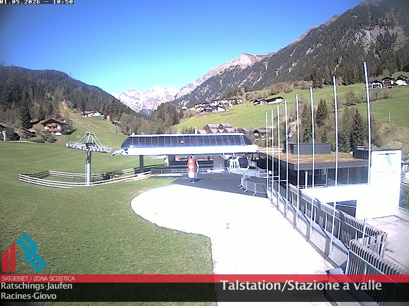 Archived image Webcam Ski resort Ratschings Jaufen: Base station