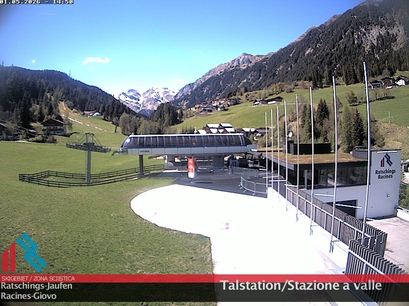 Archived image Webcam Ski resort Ratschings Jaufen: Base station