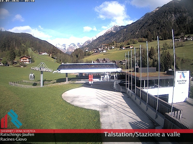 Archived image Webcam Ski resort Ratschings Jaufen: Base station
