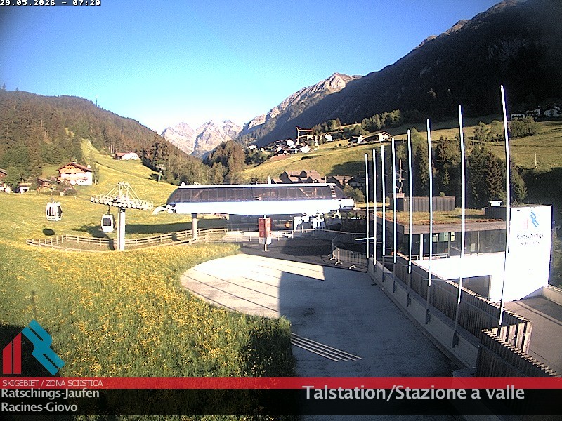 Archived image Webcam Ski resort Ratschings Jaufen: Base station