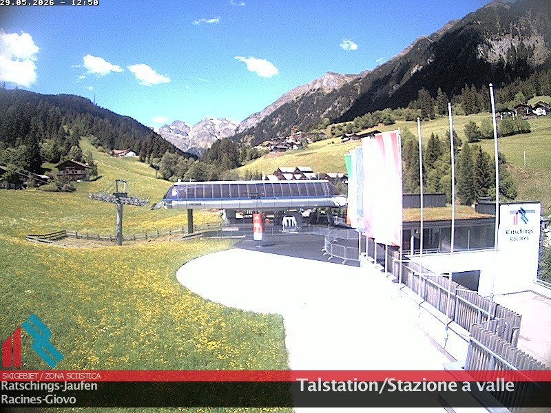 Archived image Webcam Ski resort Ratschings Jaufen: Base station