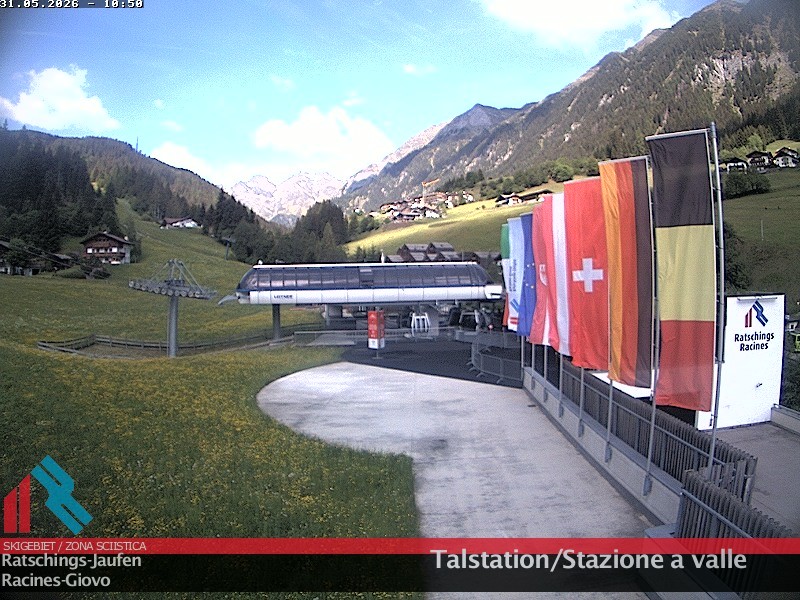 Archived image Webcam Ski resort Ratschings Jaufen: Base station