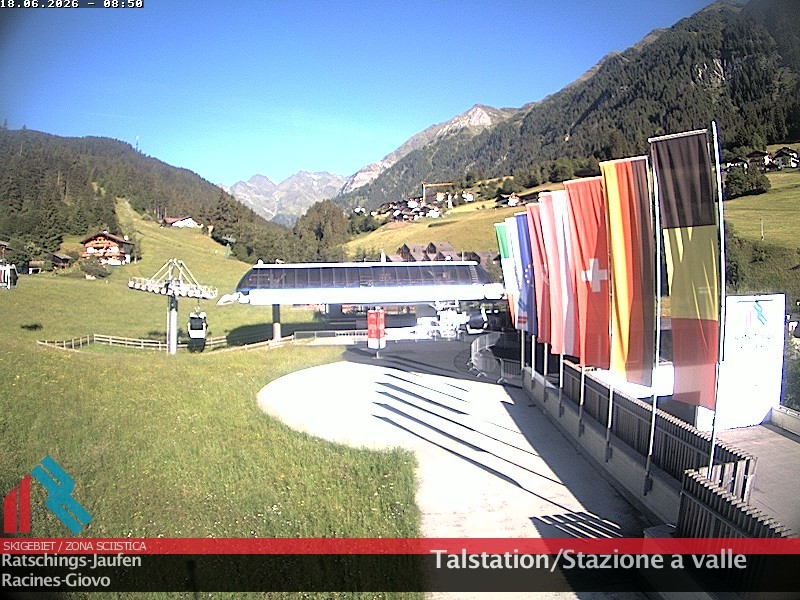 Archived image Webcam Ski resort Ratschings Jaufen: Base station
