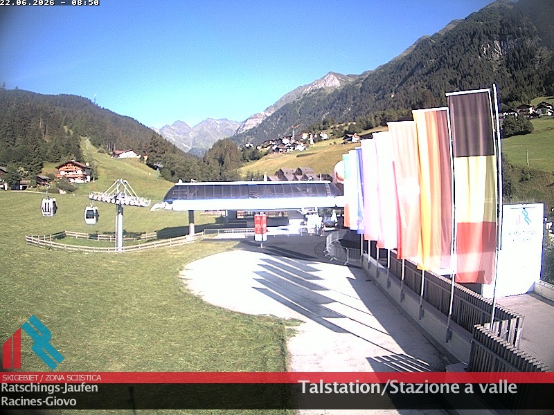 Archived image Webcam Ski resort Ratschings Jaufen: Base station