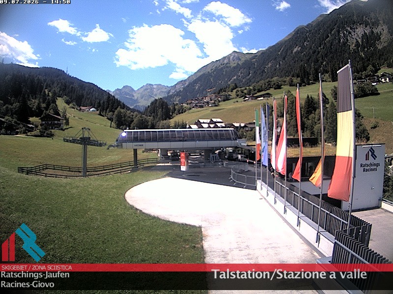 Archived image Webcam Ski resort Ratschings Jaufen: Base station