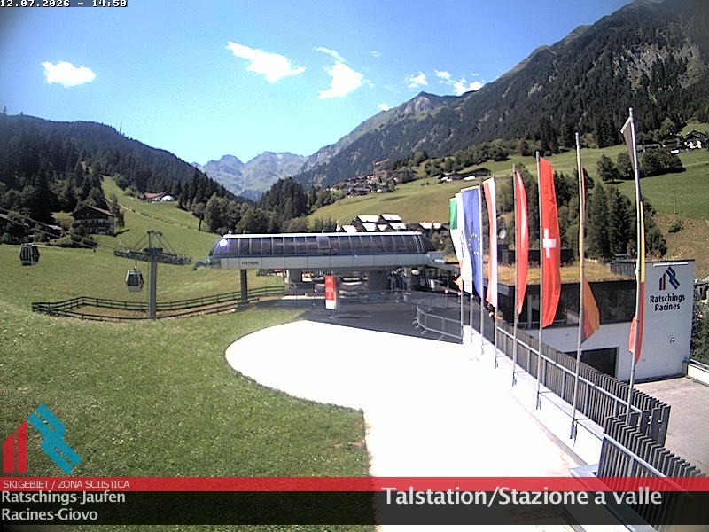 Archived image Webcam Ski resort Ratschings Jaufen: Base station
