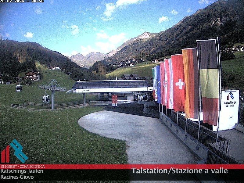 Archived image Webcam Ski resort Ratschings Jaufen: Base station
