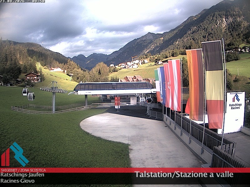 Archived image Webcam Ski resort Ratschings Jaufen: Base station