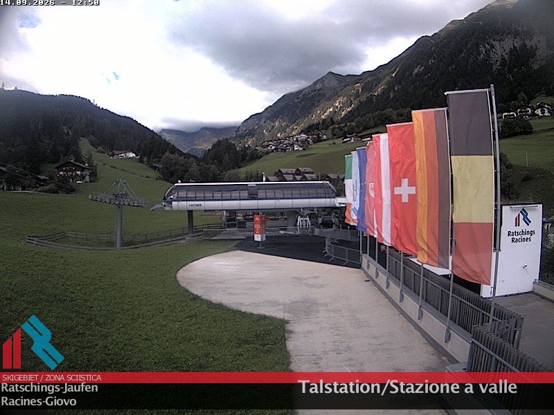 Archived image Webcam Ski resort Ratschings Jaufen: Base station