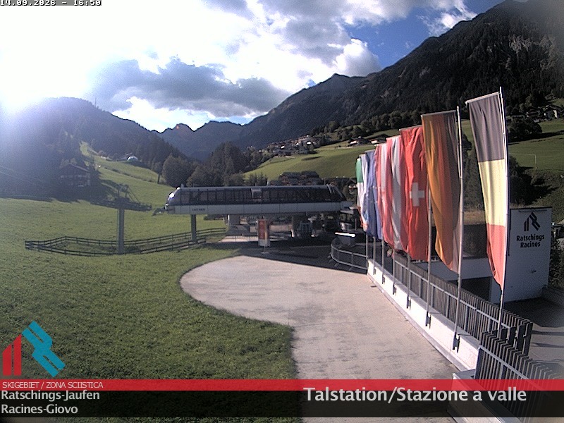 Archived image Webcam Ski resort Ratschings Jaufen: Base station