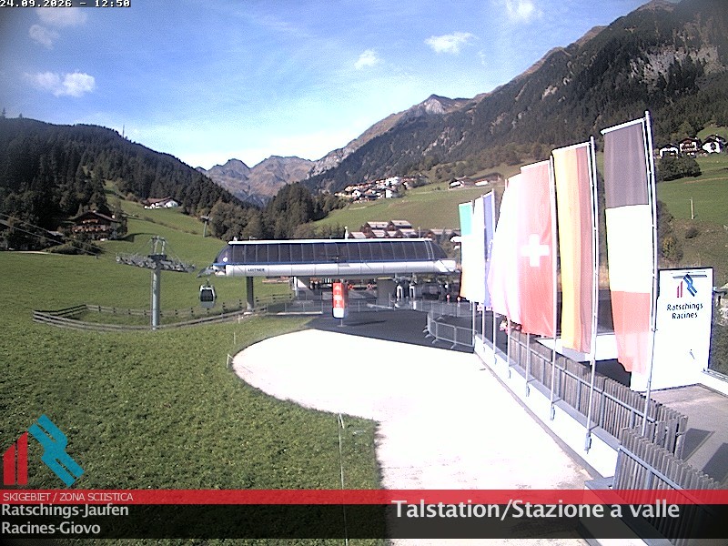 Archived image Webcam Ski resort Ratschings Jaufen: Base station