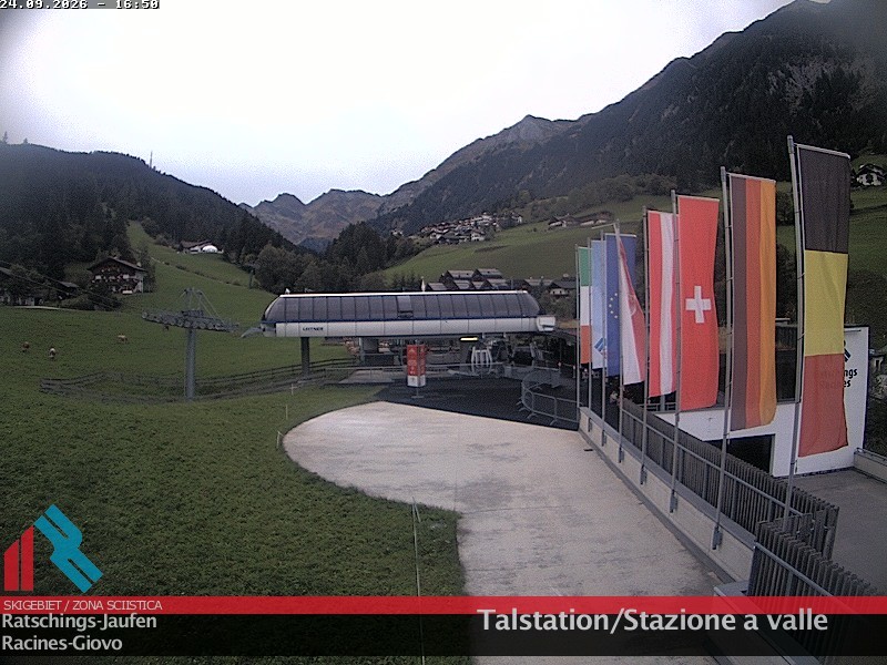 Archived image Webcam Ski resort Ratschings Jaufen: Base station