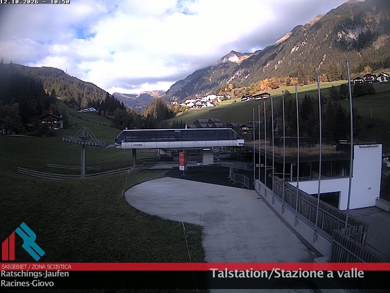 Archived image Webcam Ski resort Ratschings Jaufen: Base station