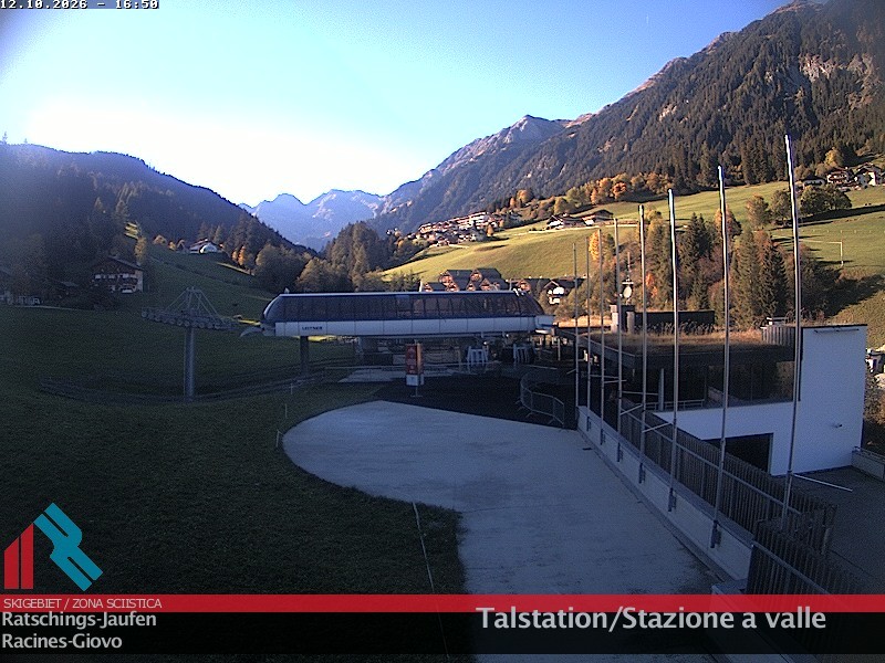 Archived image Webcam Ski resort Ratschings Jaufen: Base station