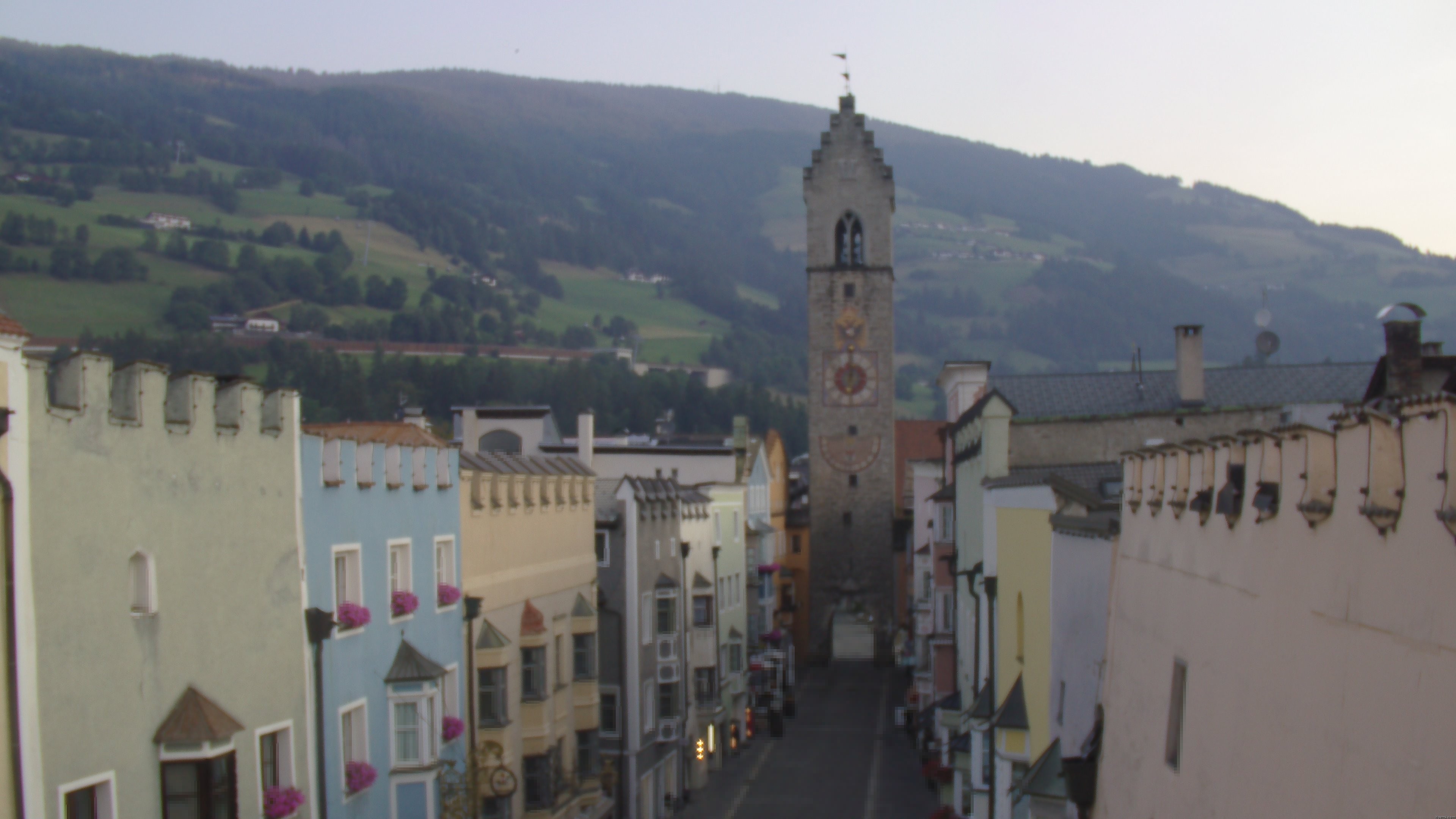 Archived image Webcam "Zwoelferturm" tower - Sterzing