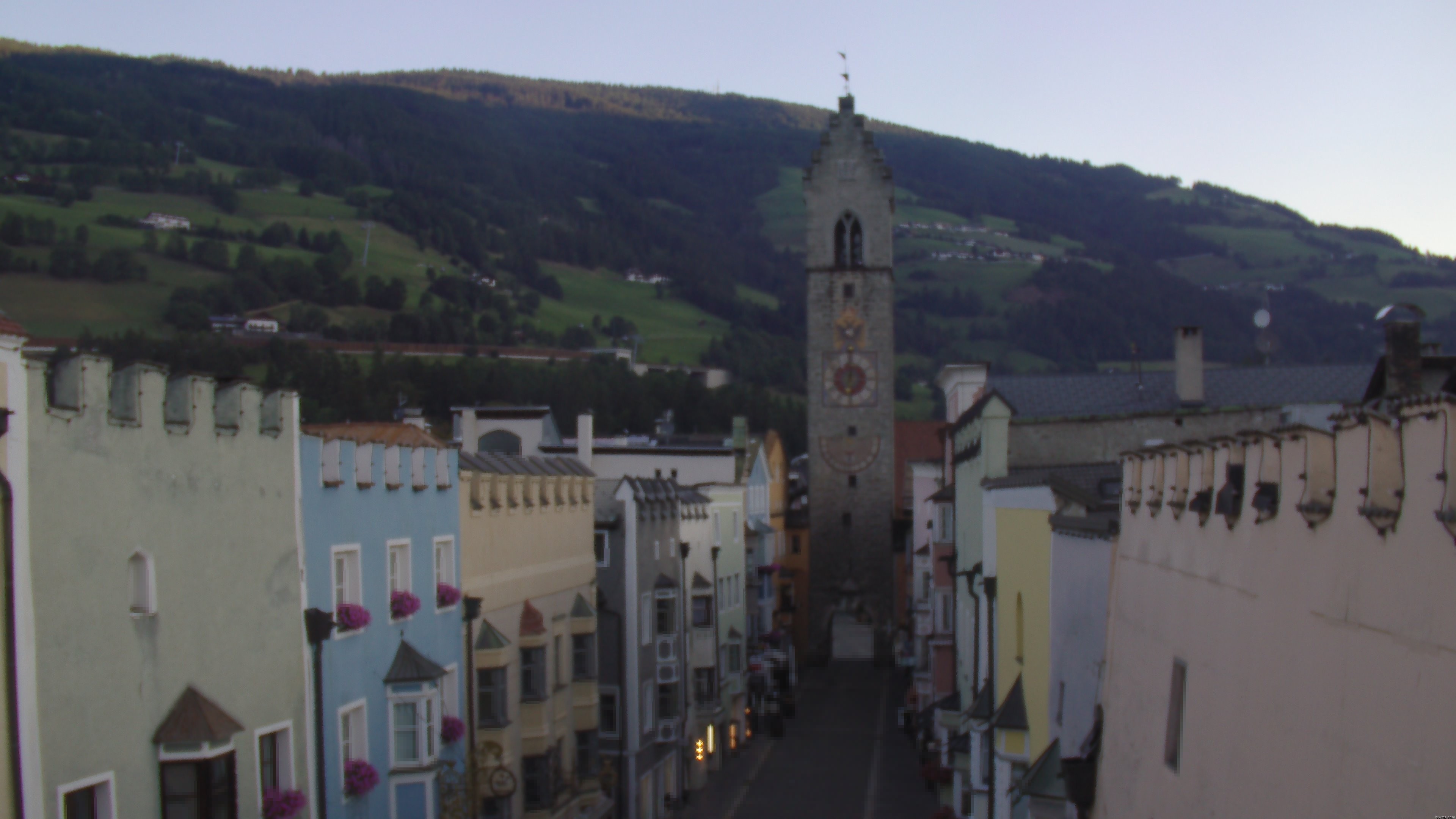Archived image Webcam "Zwoelferturm" tower - Sterzing
