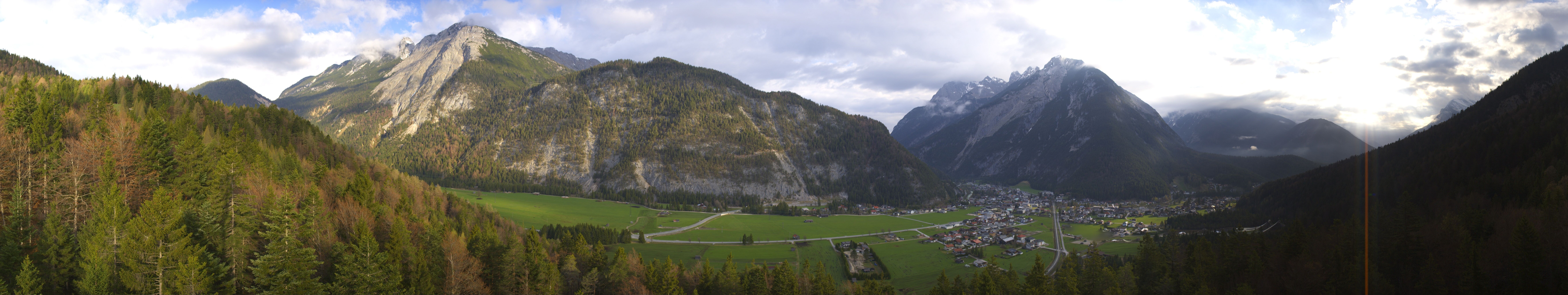 Archived image Webcam View over Scharnitz