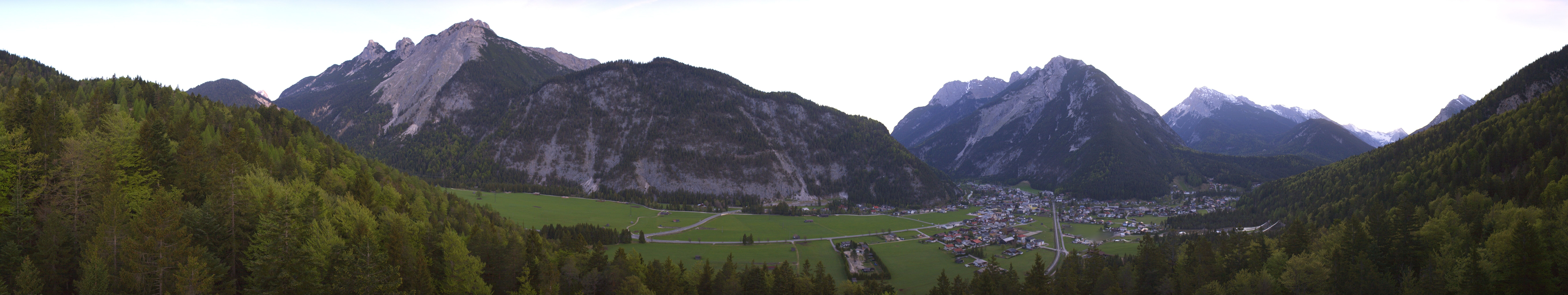 Archived image Webcam View over Scharnitz