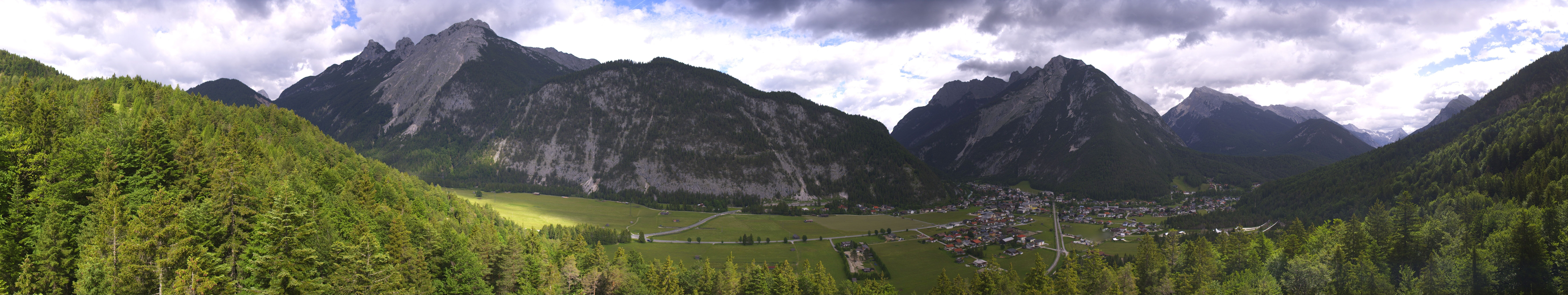 Archived image Webcam View over Scharnitz