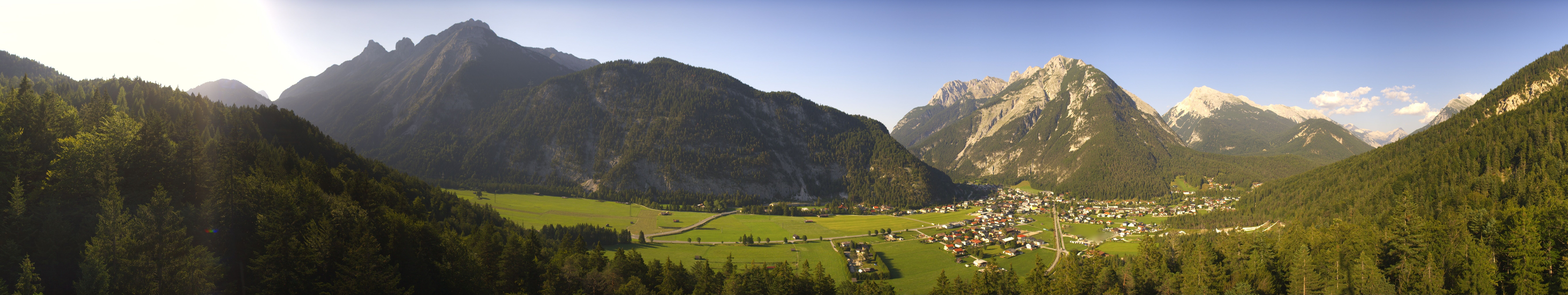 Archived image Webcam View over Scharnitz