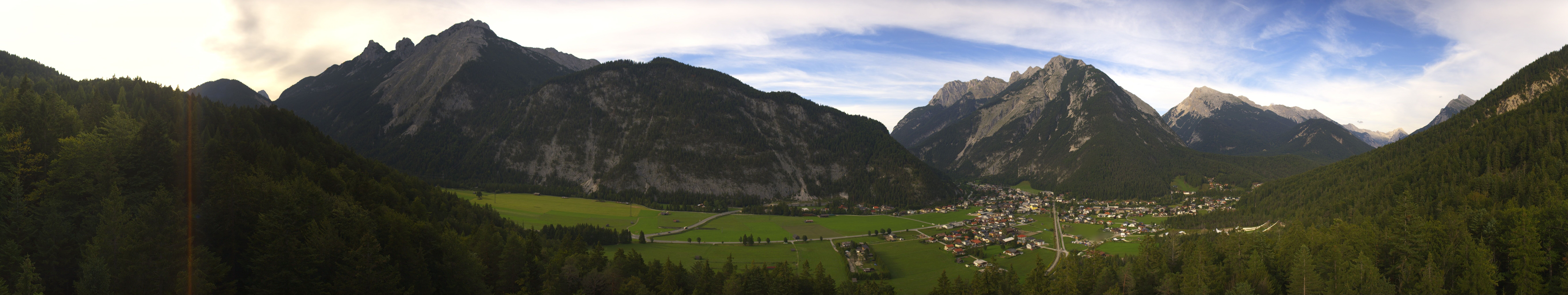 Archived image Webcam View over Scharnitz